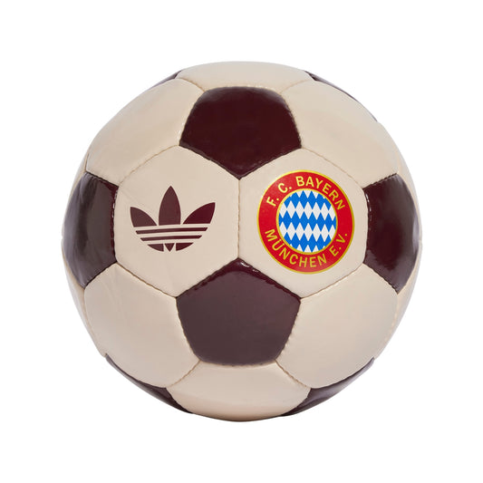 FC Bayern Munich Third Club Ball 2024/25